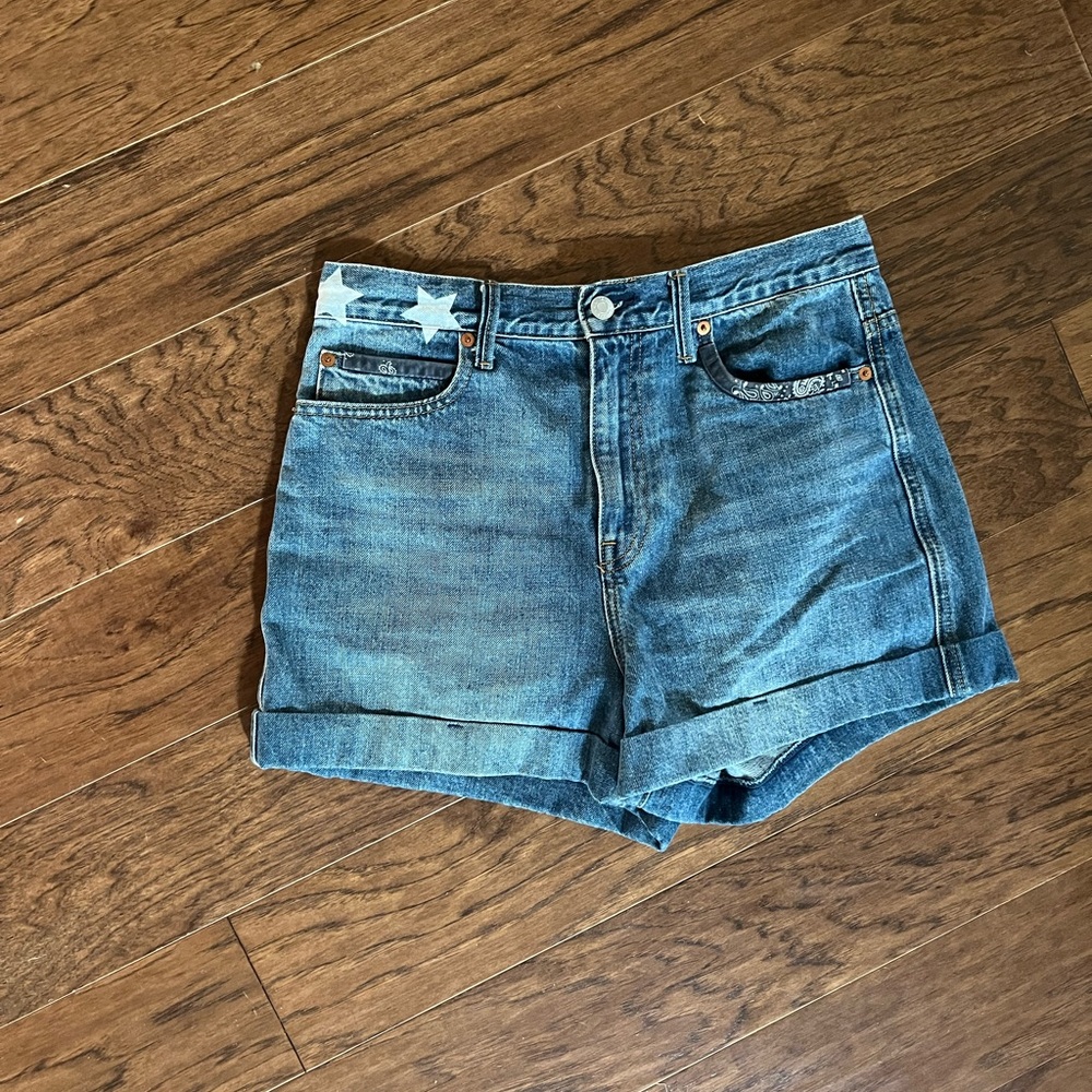 GAP Blue Jean high rise Shorts with Star Detail